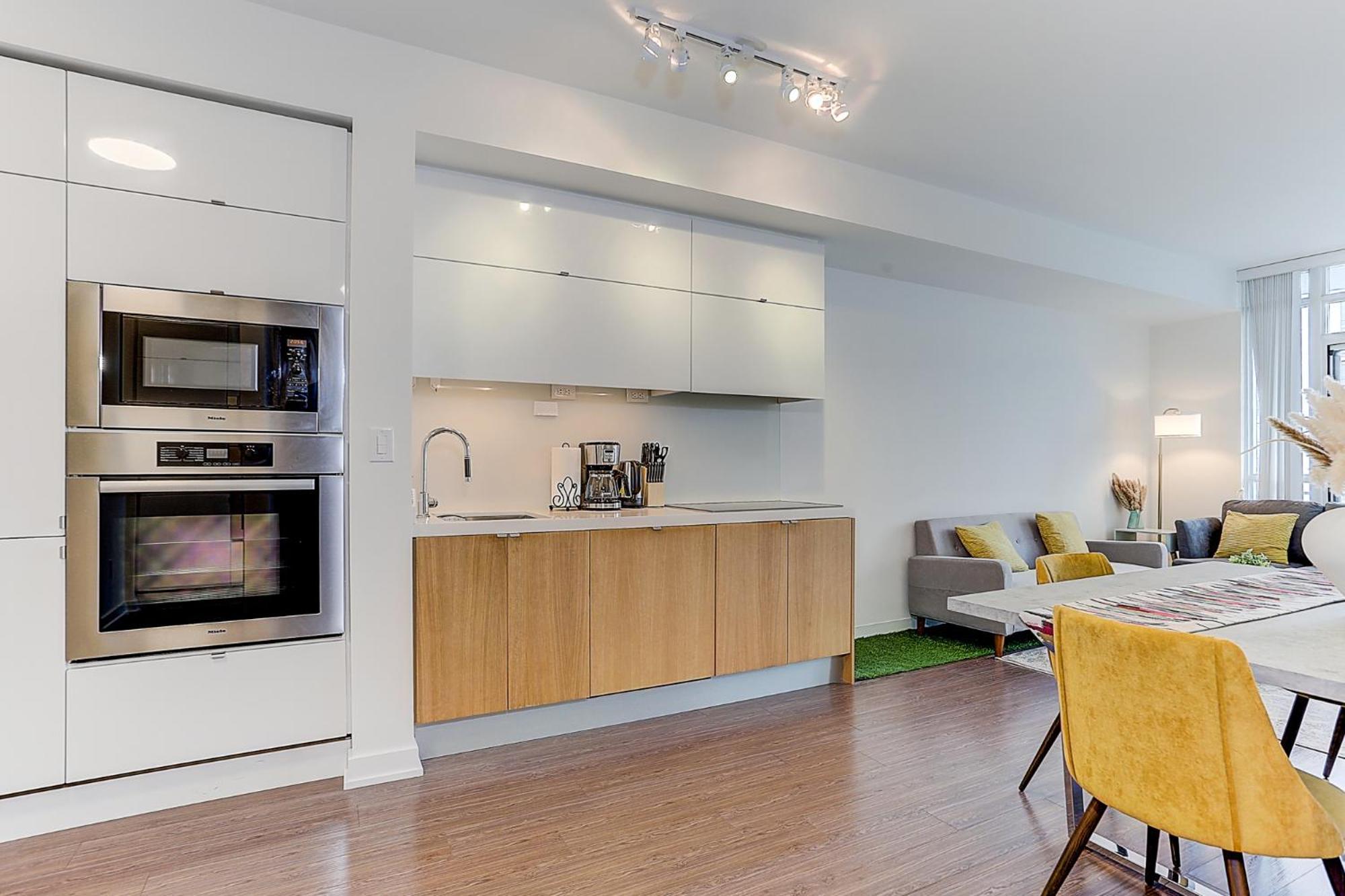 Lakeview Apartments Downtown 토론토 외부 사진